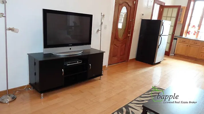 Rented by Bapple | media 81