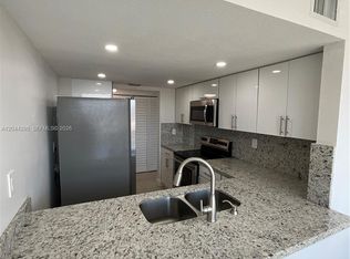 Versaille Gardens I Condo, Miami, FL 33174
