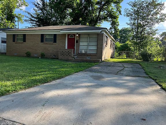 2nd image of 201 Meadow Park Dr