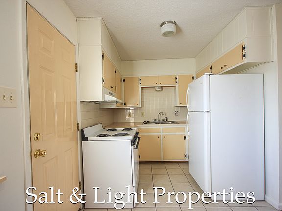 4th image of 1001 N Reid St APT 5