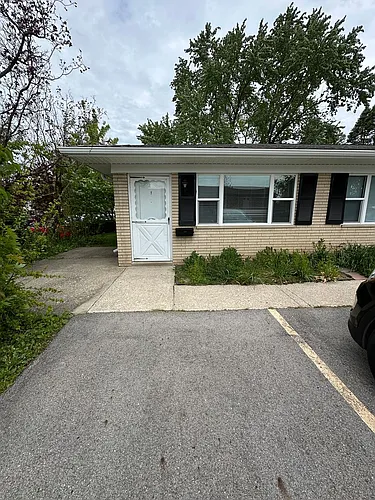 1805 Westplains Drive Photo 1