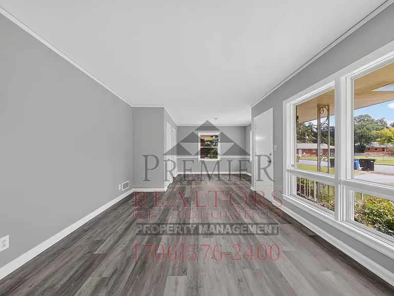 1819 Rosemary Ln — Photo 25