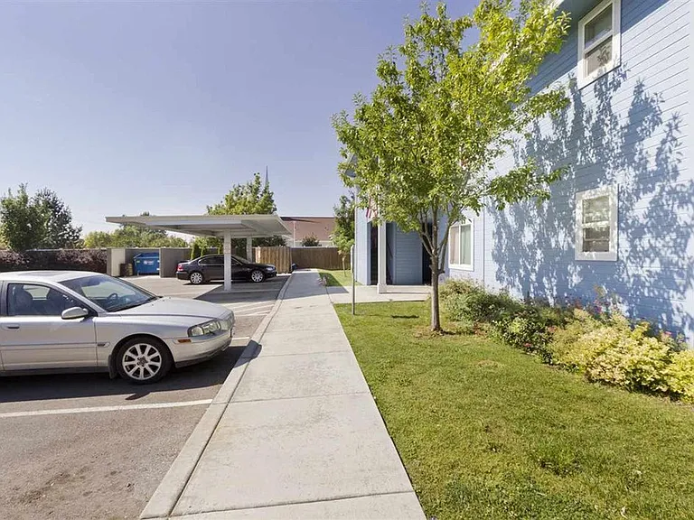 10685 W Wasdale Dr — Photo 4