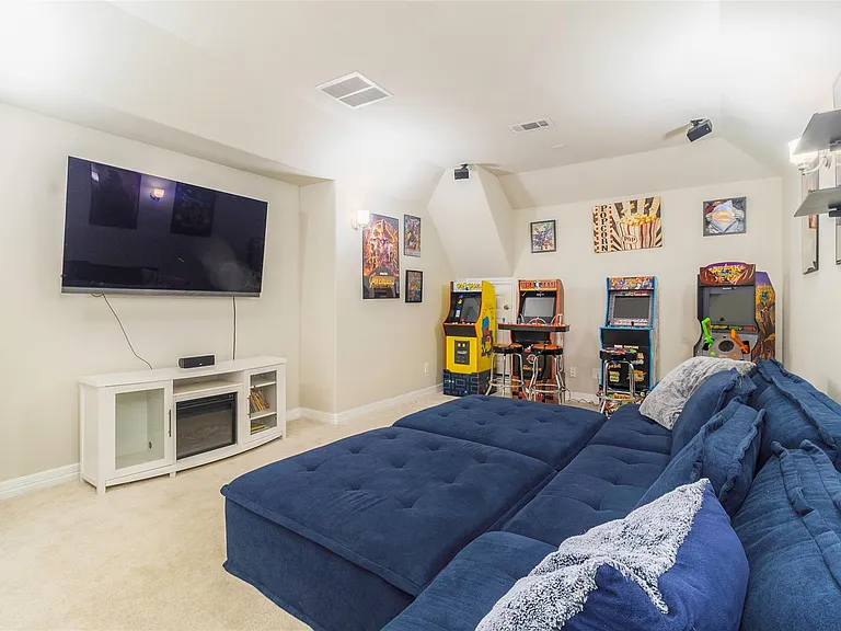 3010 Flora Manor Dr — Photo 29