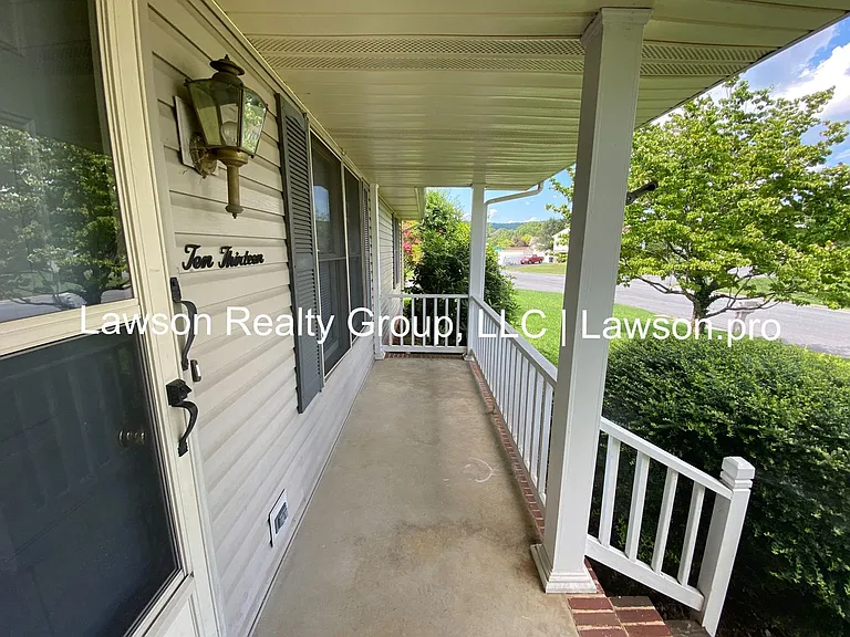 1013 Barrens Village Ln — Photo 3