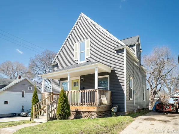 3 Ann St NE, Grand Rapids, MI 49505