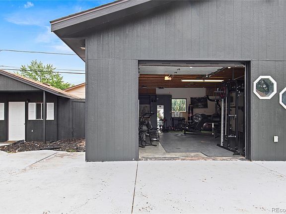 4th image of 110 S Hoyt Street