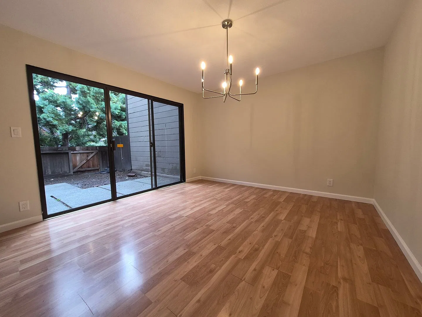 Updated 2 BR | 2 BA Barron Park Condo — Photo 4