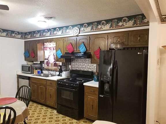 2nd image of 5285 Algiers Dr