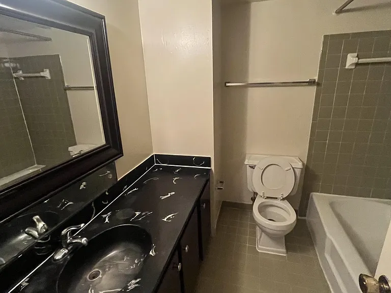 2325 10th Ct S — Photo 3