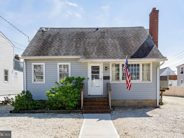 2 E 15th St, Brant Beach, NJ 08008