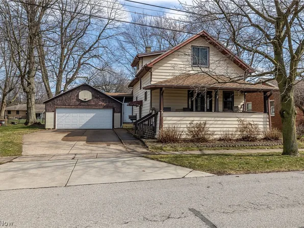 145 Pearl St, Amherst, OH 44001