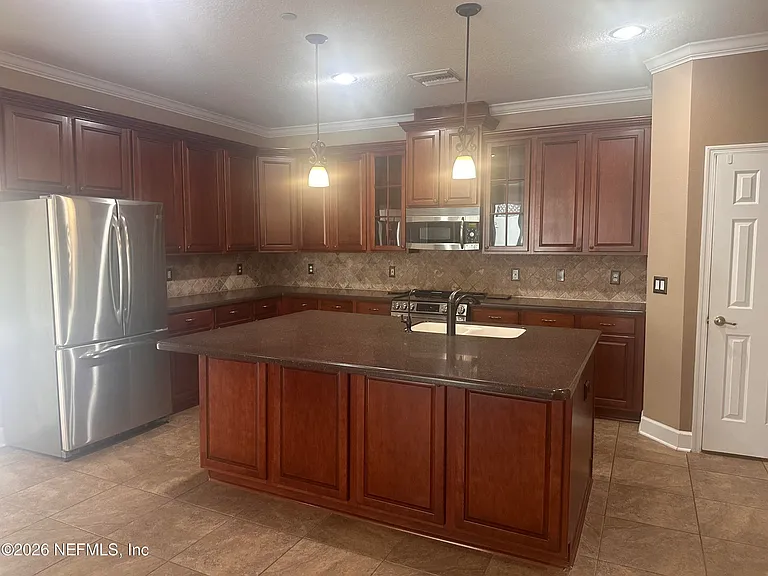 6126 Clearsky Dr — Photo 3