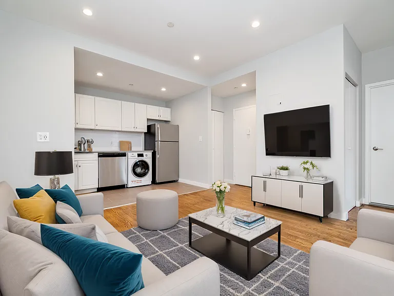 152 Ludlow St #4C — Photo 1