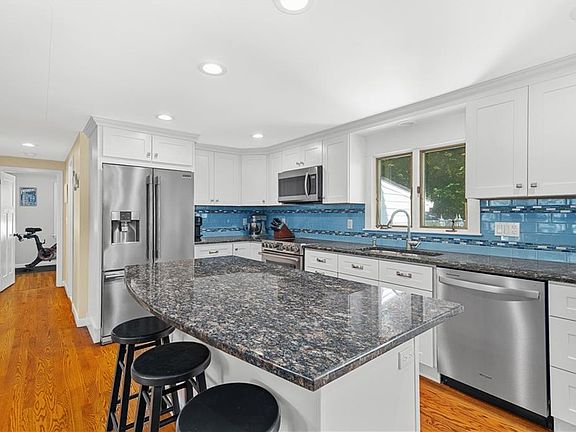5th image of 20 Kinnicutt Ave