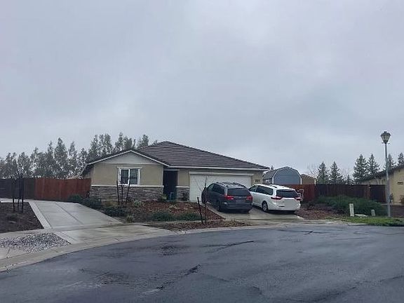 3rd image of 1082 Ironwood St