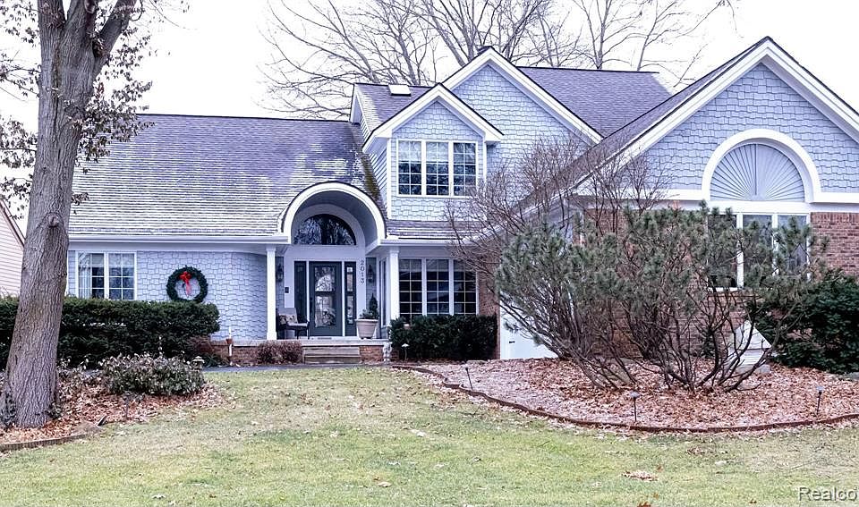 2013 Lakeshore Dr, Commerce Township, MI 48382 Zillow