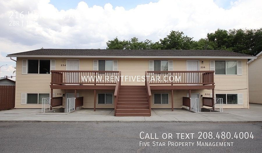 1st image of 216 Hoffman Ave