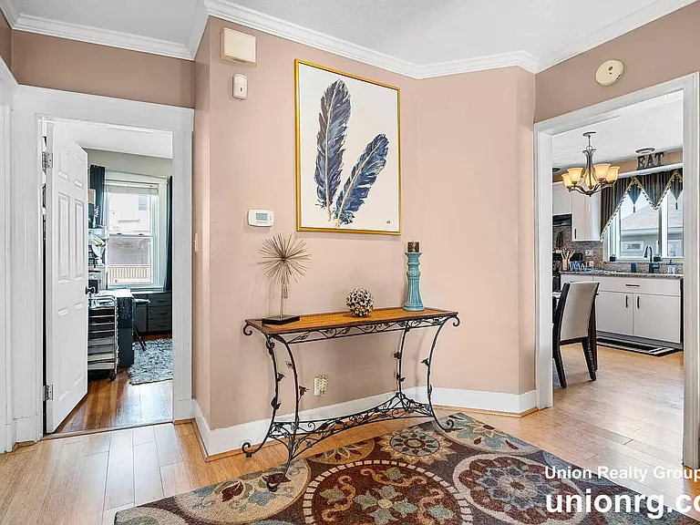 94 Saint Andrew Rd #2 — Photo 3