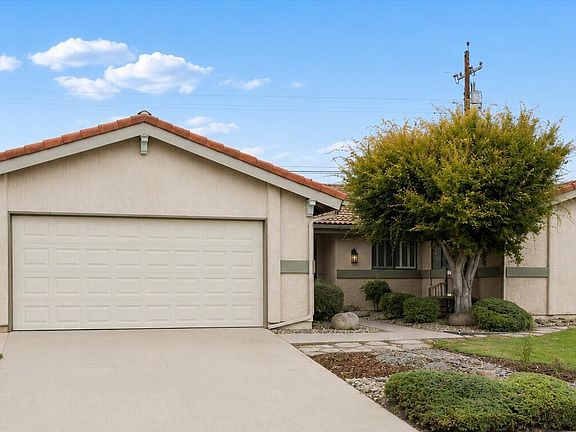 2nd image of 422 Garnet Way
