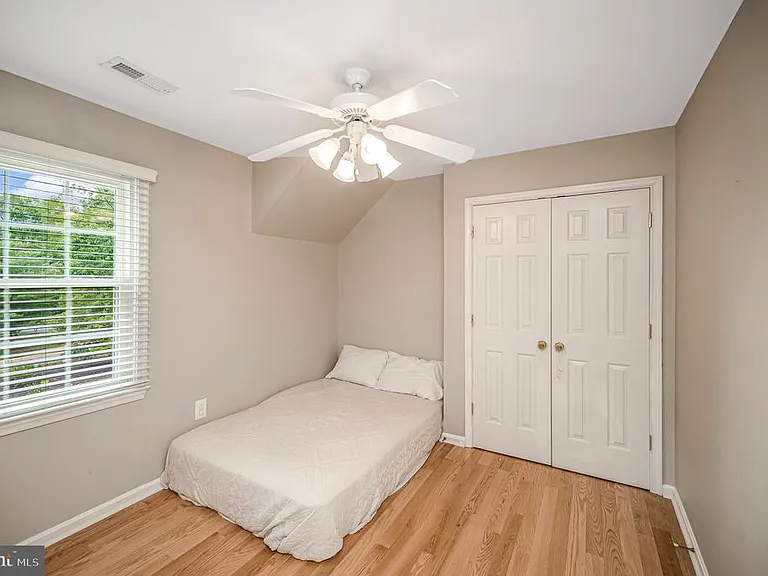 15385 Windsong Ln — Photo 25