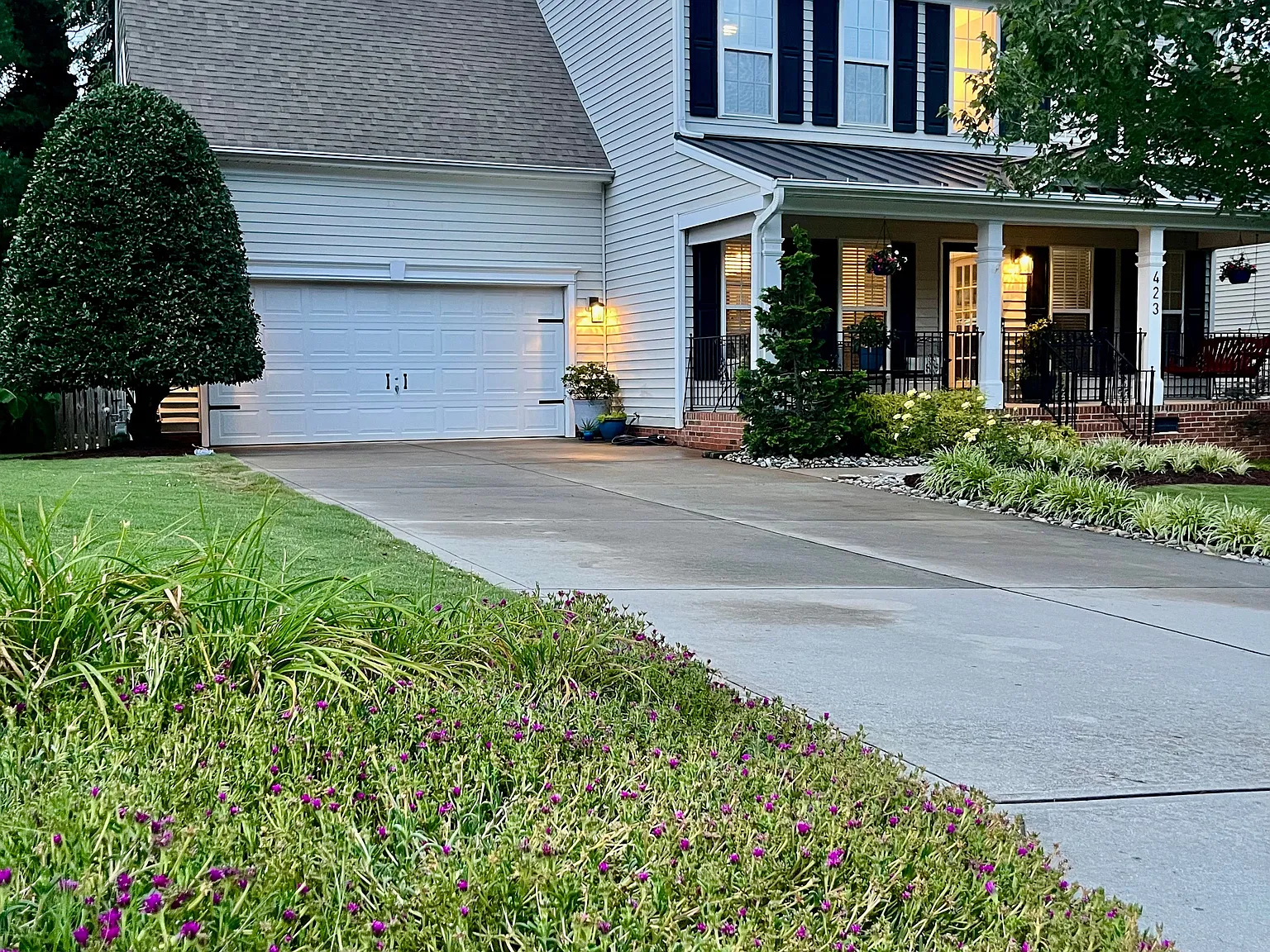 4 bed, 2.5 bath, 2736 sqft, $2,950 — Photo 4