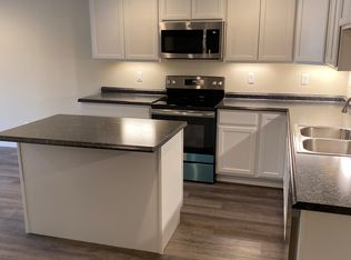 86 Brownstone Ln, Morgantown, WV 26505