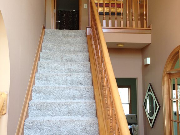 5th image of 6354 Newgrange Dr