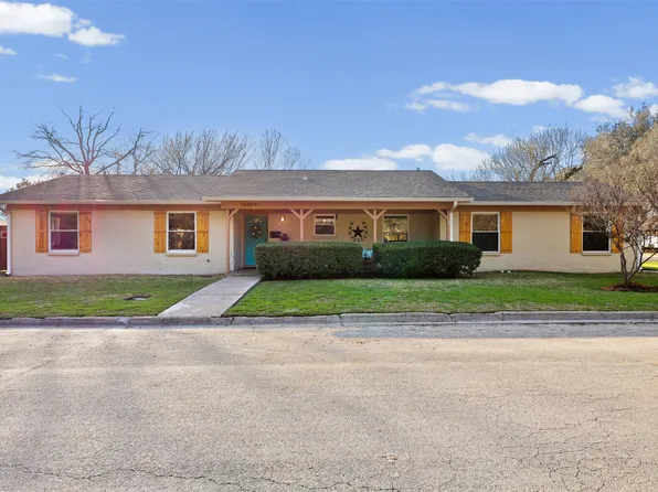 3009 Faye Dr, Richland Hills, TX 76118