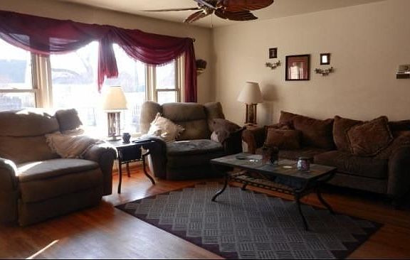 5th image of 725 N Cumberland Dr
