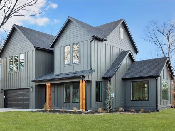 17 Malone Dr, Bella Vista, AR 72715