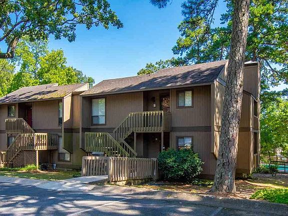 2nd image of 1201 N Pierce St APT 61