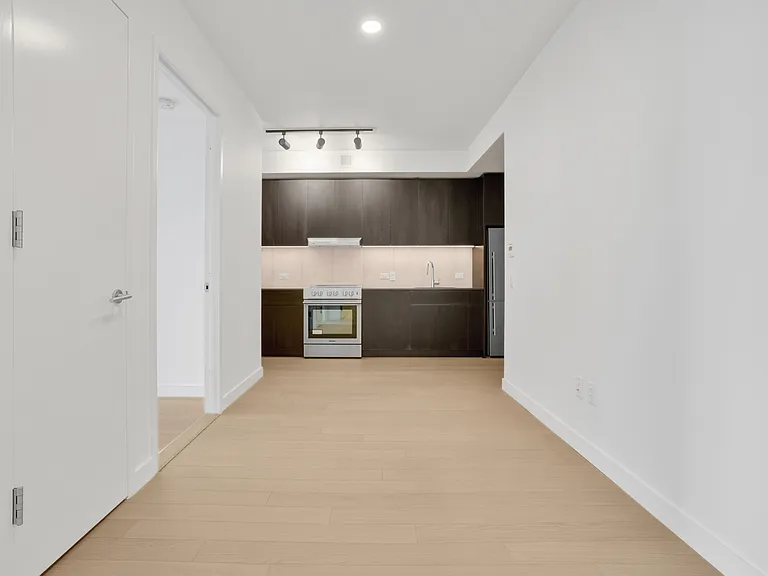310 Livingston St #601 — Photo 4