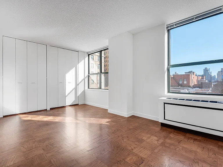 247 W 87th St #7E — Photo 4