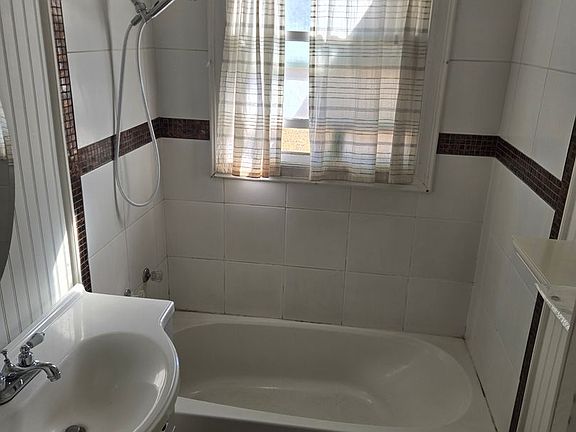 3rd image of 426 SE 4th St #426A