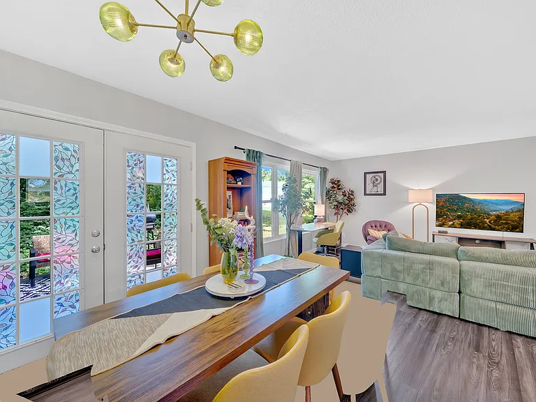 7540 Chatham Cir — Photo 11
