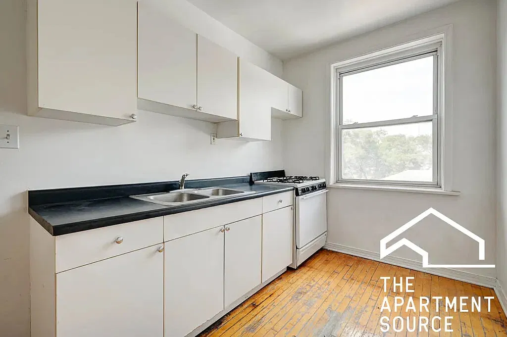1 bed, 592 sqft, $1,795 — Photo 2