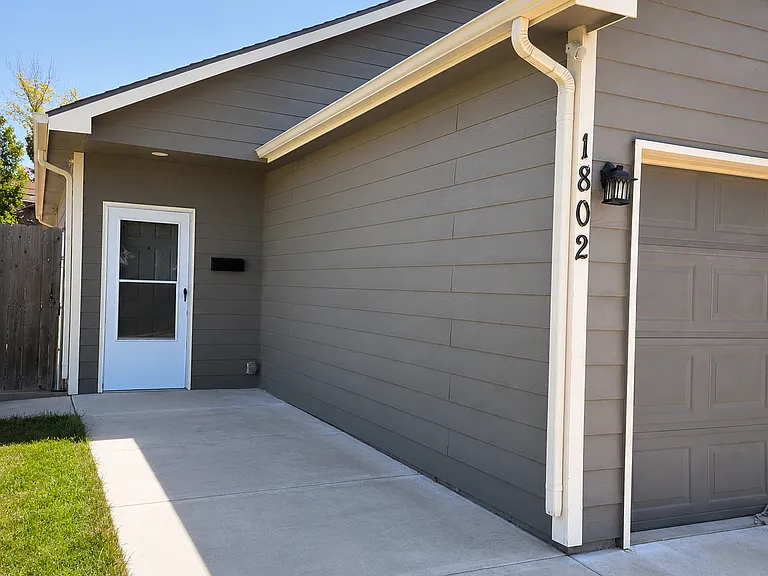 1802 S Bonn Ave — Photo 20