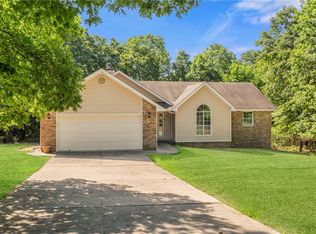 9 Wantage Ln, Bella Vista, AR 72714
