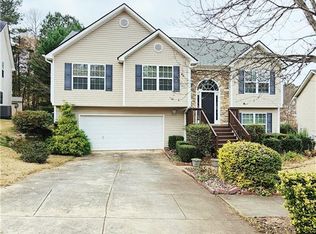 4353 Flat Stone Ln, Snellville, GA 30039