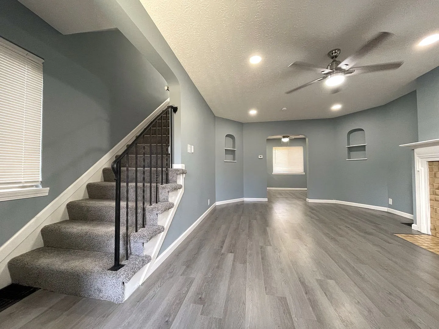 1285 Linwood Ave — Photo 4