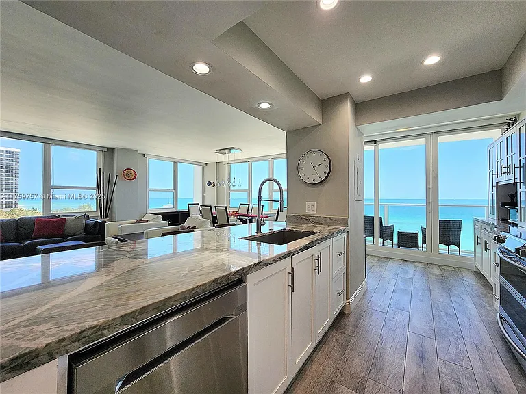 3505 S Ocean Dr #612 — Photo 15