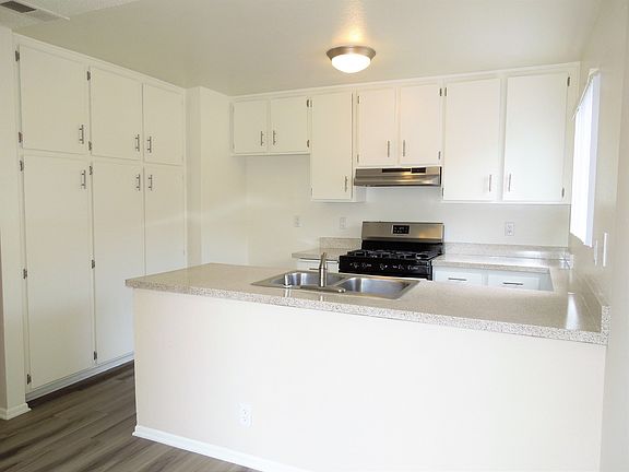 4th image of 5101 Marita Ln #5111