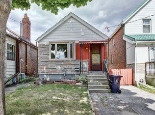 33 17th St #W06, Toronto, ON M8V 3K2