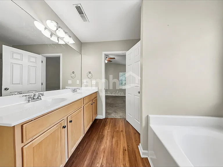 9029 Robins Nest Way — Photo 10