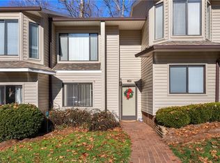318 Winding Forest Dr, Winston Salem, NC 27104