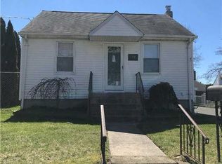 177 N Indiana Ave, Lindenhurst, NY 11757