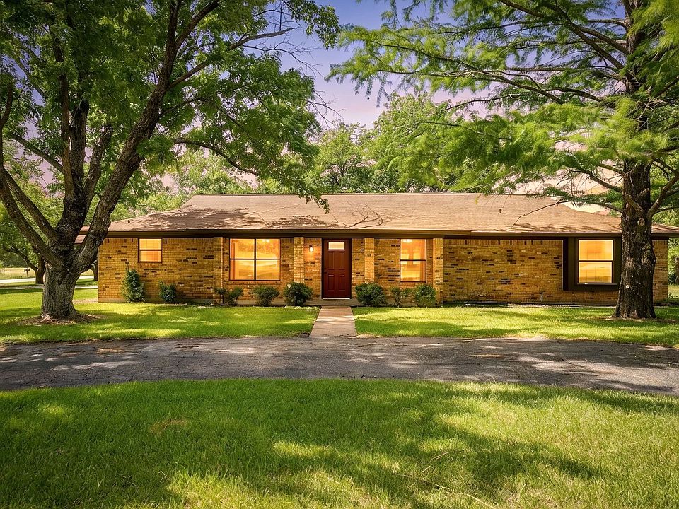 1st image of 1009 Abbie Ln