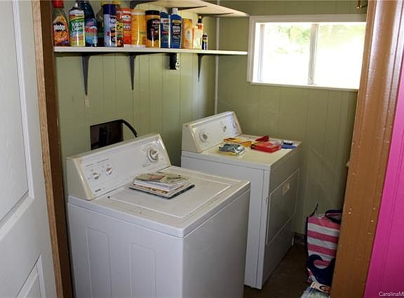 5th image of 2800 Penninger Cres