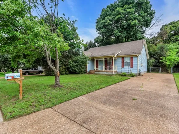 3545 Lake Towne Dr, Antioch, TN 37013
